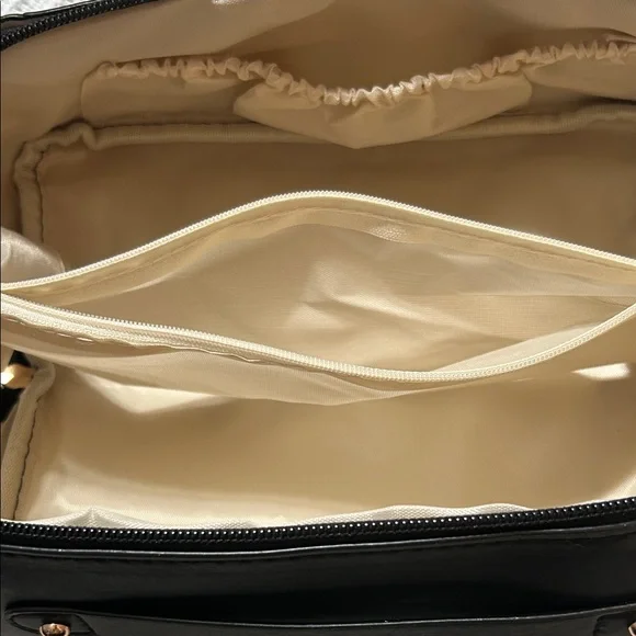 NEW Large Travel Makeup Bag - Black or Tan - Picture 10 of 16